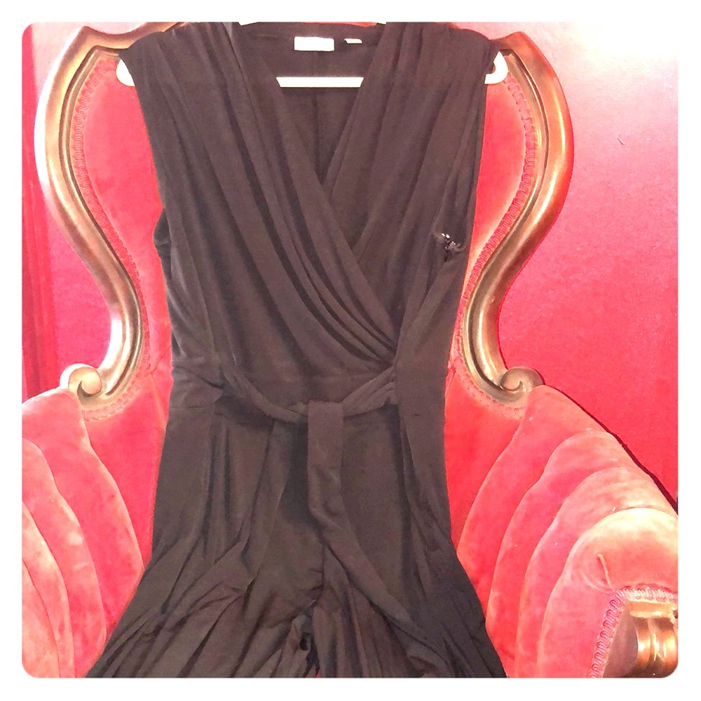 Elegant pantsuit jumper.